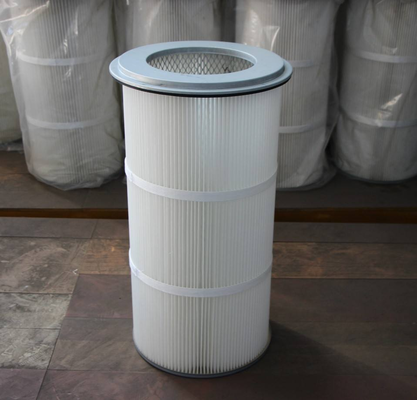 Élément de filtre à cartouche de haute capacité conçu pour optimiser l'efficacité de la collecte de poussière dans divers environnements industriels